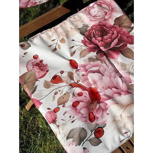 Водоотталкивающая подушка для стула с 3D принтом Танец пионов 40х40 см красная 4 шт. - фото 6