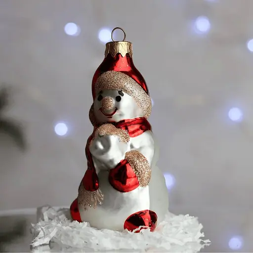 Ялинкова прикраса Санта Шоп Кольоровий сніговик червоний скло (4820001155518) - фото 3