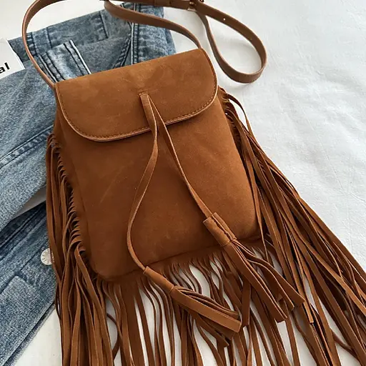 Жіноча стильна сумка з бахромою Lilly P2-9333C