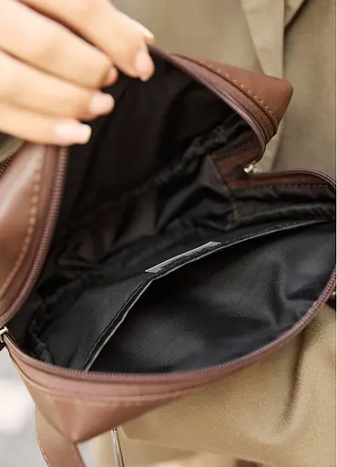 Женская кроссоди сумка бананка Sambag Sofi шоколад 20×18×5 см (88193020) - фото 6