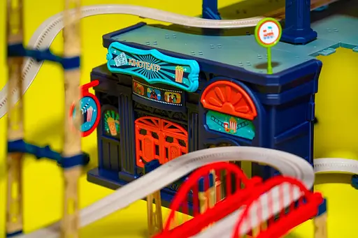 Игровой набор Otamanko Храбрый Паровозик трюковая железная дорога 207 деталей - фото 8