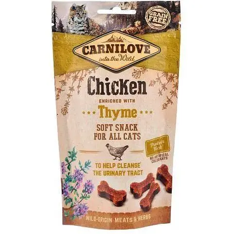 Лакомство Carnilove Cat Semi Moist Snack для кошек курица и тимьян 50 г - фото 1