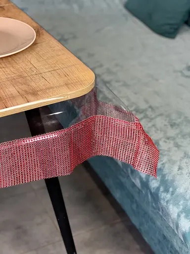 Скатертина силіконова з червоною стразовою стрічкою 360х170 см - фото 10