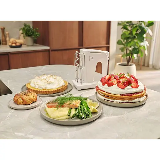 Міксер ручний Electrolux 500Вт насадки-4 турборежим білий - фото 10