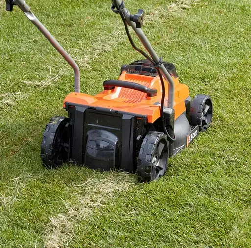 Газонокосарка акумуляторна Black+Decker BCMW33184L2 - фото 3