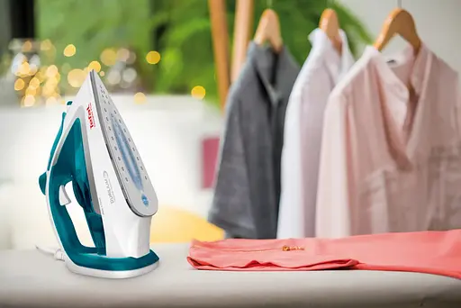 Tefal Праска Easygliss Plus, 2500Вт, 270мл, паровий удар -195гр, постійна пара - 45гр, керам. підошва, біло-блакитний - фото 5