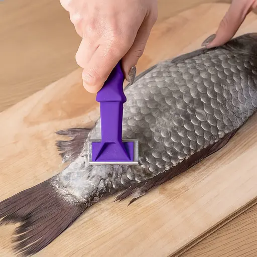 Рибочищення скребок для рибної луски з пластиковою ручкою 15.5 см, Kitchette Фіолетовий 87513 - фото 2