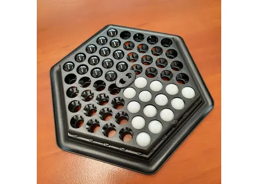 Настільна гра Asmodee Абалон дорожня версія (Abalone Travel) (укр.) (ZYGABGOML2) - фото 3