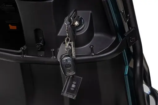 Електроскутер Двомісний Crosser CR17 (2500W, Графенова батарея 72V/35Ah) Чорний - фото 9