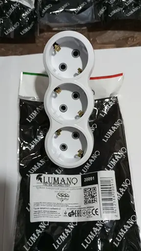 Тройник электрический круглый трехгнездный с заземлением 16А (10шт/уп 100шт/ящ) (20091) LM* - фото 1