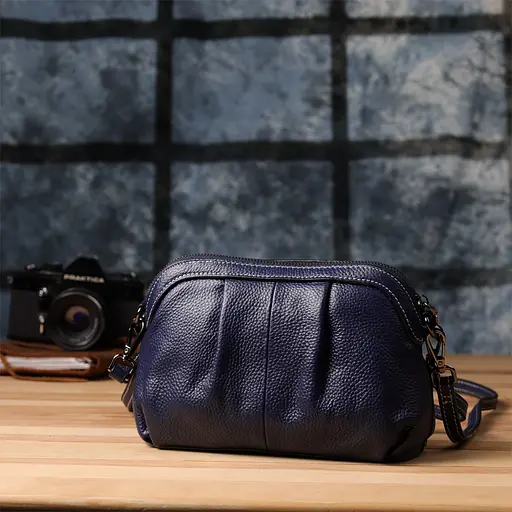 Женская кожаная сумка Vintage с эффектной драпировкой 23х15х7 см sum0027532 - фото 10