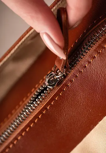 Жіноча шкіряна сумка Classic світло-коричнева - фото 6