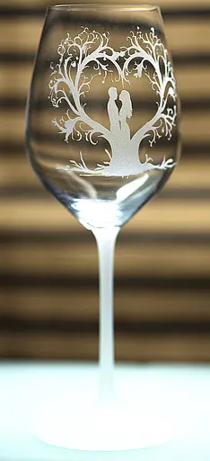 Винний келих з гравіюванням 480 мл Дерево кохання романтичний фужер для пари - фото 1