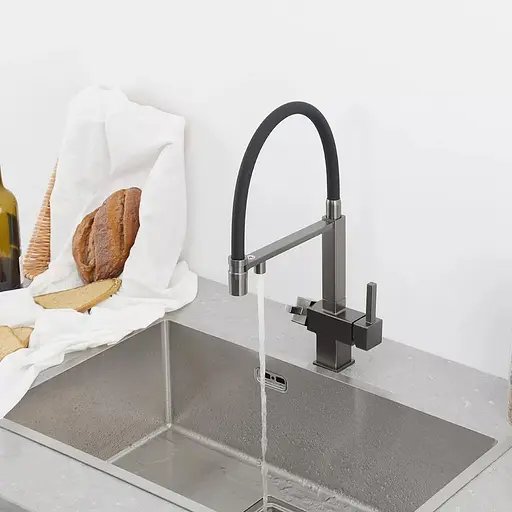 Змішувач для кухні під фільтр з гнучким виливом чорний матовий Frap G4395-59 Графітовий хром - фото 4