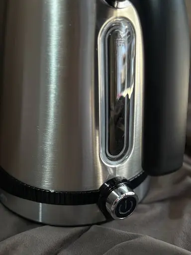 Электрочайник Grunhelm EKS-25040 1.7л 2200Вт Черный/Серый - фото 5