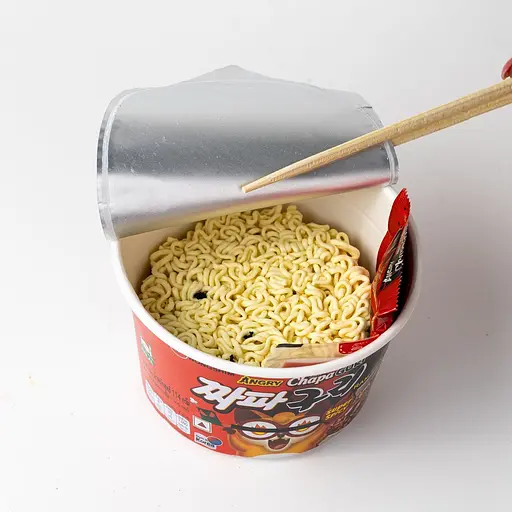 Лапша Nongshim Рамен Чапагури боул Angry острая 114 г - фото 4