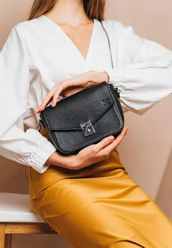 Жіноча шкіряна сумочка Yoko чорна флотар - фото 2