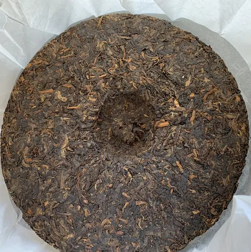 Шу Пуэр Дворцовый Золотий бутон 357 г 2019 года - фото 4