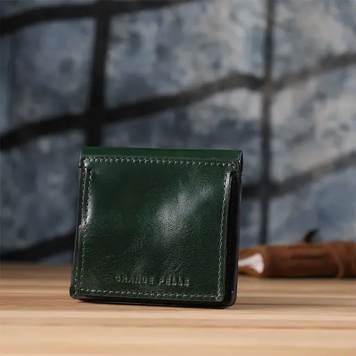 Кошелек в два сложения из натуральной гладкой кожи Grande Pelle 9.5х10х2 см acs0029665 - фото 10