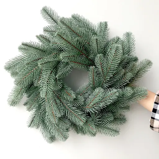 Венок хвойный рождественский Hvoya Lux литой голубой 50 см - фото 2