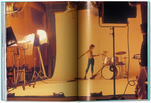 Mick Rock. The Rise of David Bowie. 1972–1973 - фото 9