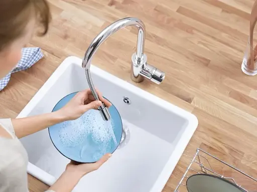 Змішувач для мийки Grohe Eurostyle Cosmopolitan з висувним виливом Хром 30412 - фото 5