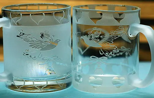 Набір чашок 320 мл Ти і Я з голубами парні кружка для закоханих  Подарунок на весілля річницю для коханих - фото 1