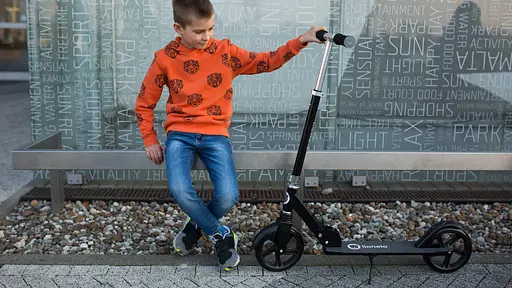 Дитячий самокат Lionelo Luca Black Graphite 35х88.5х82-97 см 000148550 - фото 6