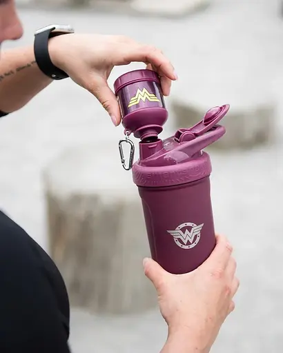 Контейнер для спортивного харчування Smart Shake Whey2Go DC Wonder Woman 110 мл - фото 3