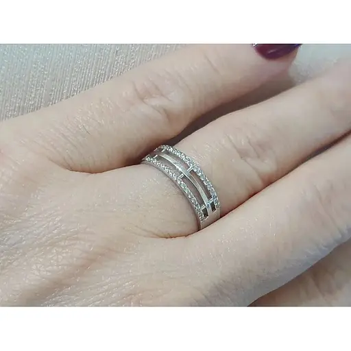 Серебряное кольцо Vegas с фианитами. 10048р 18 - фото 2