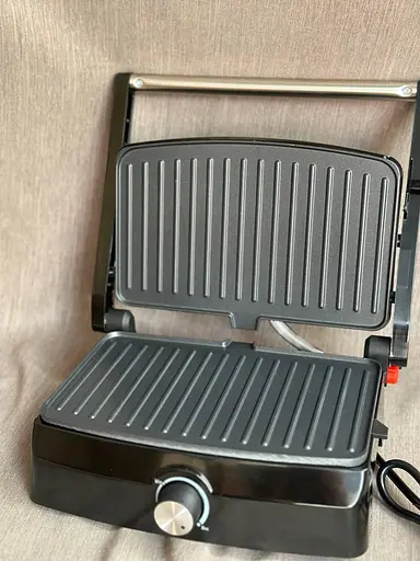 Прижимной контактный электрический гриль Grunhelm G1011 домашний с антипригарным покрытием 1000 Вт Серый - фото 5
