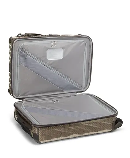Чемодан Tumi 19 DEGREE LITE 55 см TITANIUM 55х35,5х23 037401TITG - фото 2