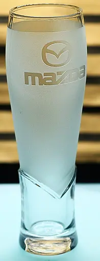 Пивний крафтовий келих 440 мл з гравіюванням Mazda  Мазда  подарунок для автолюбителя  кухоль для пива - фото 2