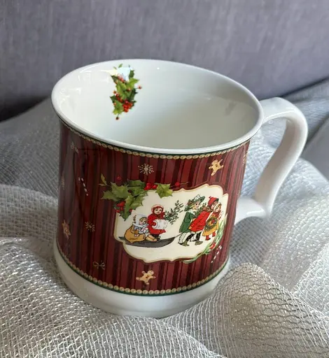Чашка новорічна Чарівне Різдво R33351 фарфорова у подарунковій коробці 420 мл Червона - фото 2