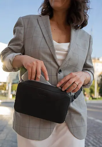 Шкіряна поясна сумка Dropbag Maxi чорна Crazy Horse - фото 2