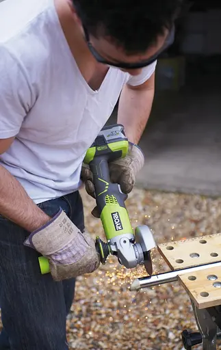 Шлифмашина угловая Ryobi ONE+ R18AG-0 аккумуляторная 18 В без АКБ и ЗУ - фото 6