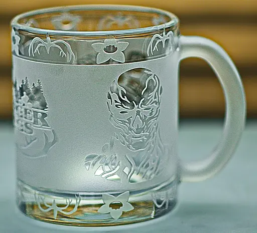 Скляна чашка 320 мл Stranger Things Дивні дива з гравіюванням Подарунок фанату серіалу  Кружка з логотипом векна демогорган - фото 4