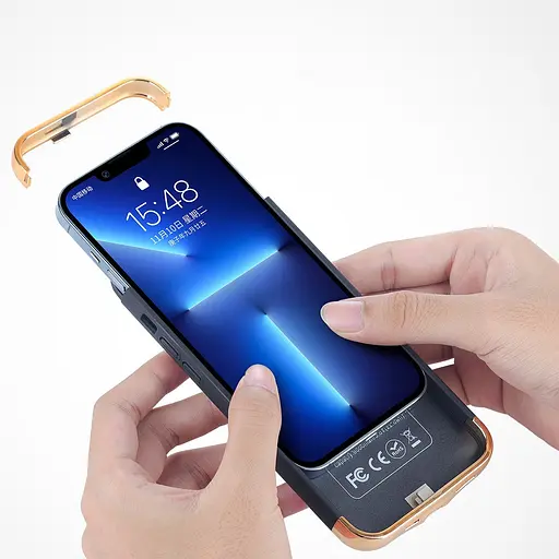 Чехол-аккумулятор XON PowerCase для iPhone 13 5500 mAh Черный/Золотой (PCBS1113155G 2957) - фото 2