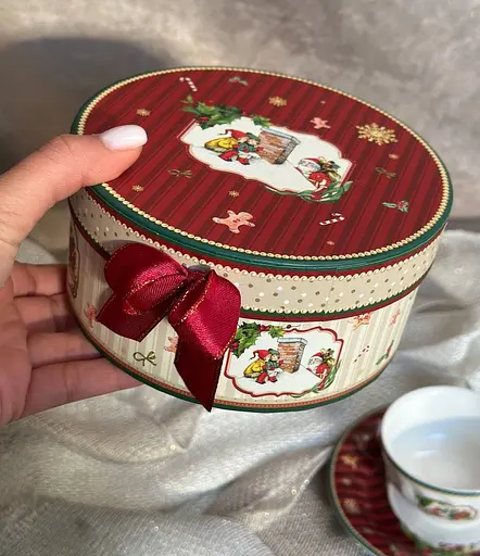 Чашка новогодняя R33354 Волшебное Рождество 13 см фарфоровая с блюдцем в подарочной упаковке 120 мл Белая - фото 4