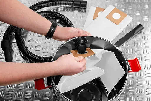 Пылесос аккумуляторный Graphite Energy+ 18 В контейнер 20 л без АКБ и ЗП - фото 3