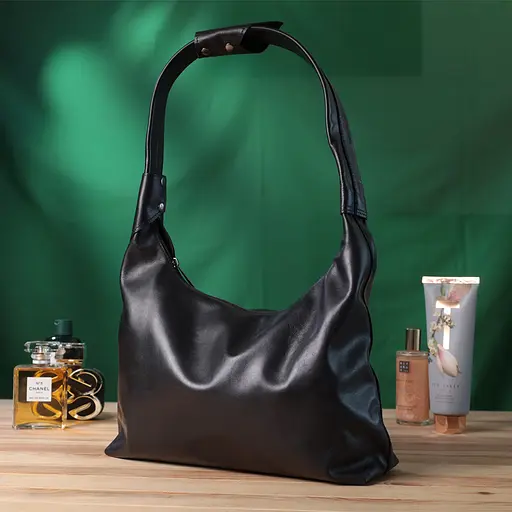 Женская сумка Shvigel на плечо из гладкой натуральной кожи 29.5х21х9 см sum0027026 - фото 10