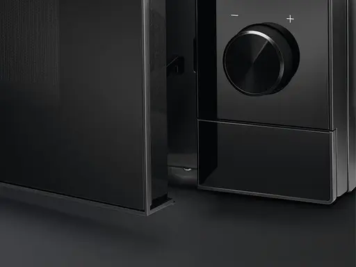 Мікрохвильова піч Electrolux 29л електронне керування 900Вт гриль дисплей інвертор чорний - фото 3