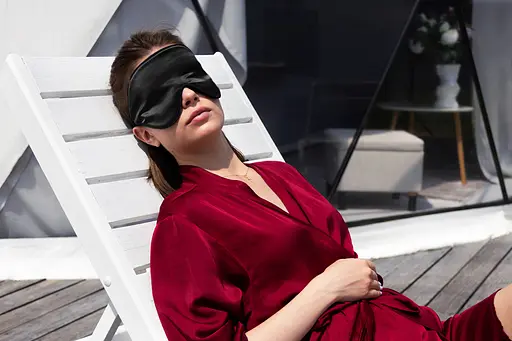 Подарунковий набір Чумацький Шлях: шовкова маска модель 3.1 + шовкова резинка для волосся розмір L Чорний (1224-02) - фото 4