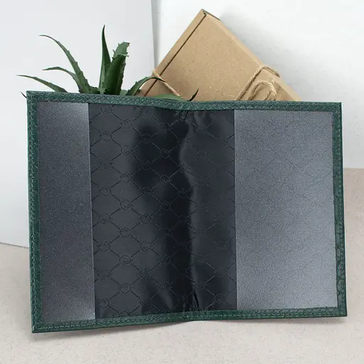 Обложка на паспорт кожаная 07115 зеленый питон - фото 2