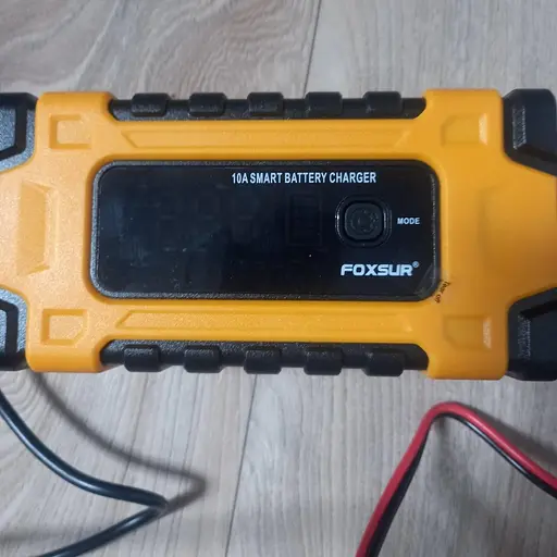 Автоматическое зарядное устройство Foxsur 12-24V 10А для авто аккумулятора - фото 4