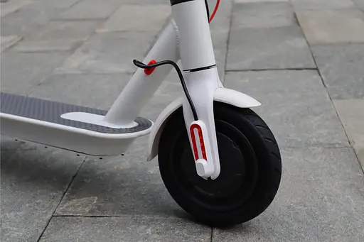 Электросамокат KUGOO M365 PRO Max 500W 11 Ah белый с алюминиевой рамой и надувными колесами - фото 13