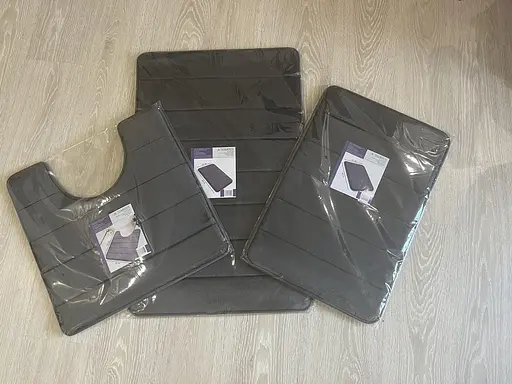 Набор 3 коврика для ванной Aquarius с эффектом памяти 50х80 см, 40х60 см, U-образный 50х50 см. Графит в полоску - фото 8