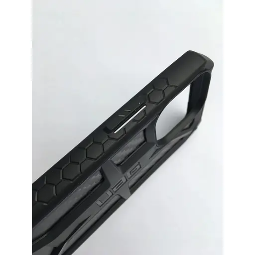 Оригінальний протиударний чохол UAG Monarch для iPhone 13 Pro (6.1") Carbon Black 113151124242 - фото 5
