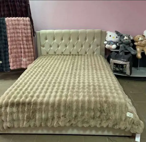 Покрывало "Кролик" Бежевое мягкое велюровое покрывало 2,20×2,40 м для кровати - фото 1