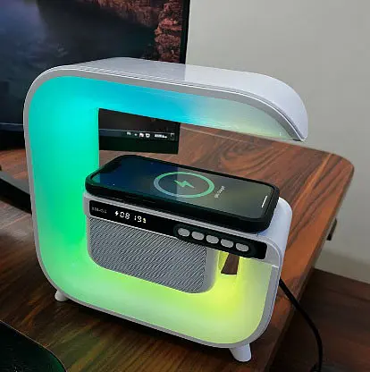 Ночная смарт XM-G3 RGB подсветка Bluetooth с колонкой беспроводной зарядкой часами радио 15 Вт - фото 4